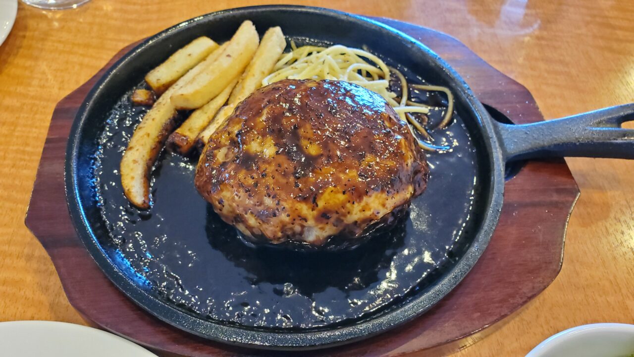 GRILL 風媒花
ハンバーグセット